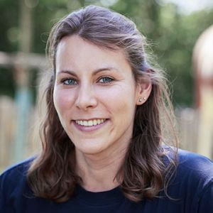Dr. Anna Bulin